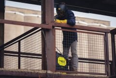 Esab Renegade VOLT ES 200i Kablosuz Batarya ile Çalışan Şarjlı Kaynak Makinası